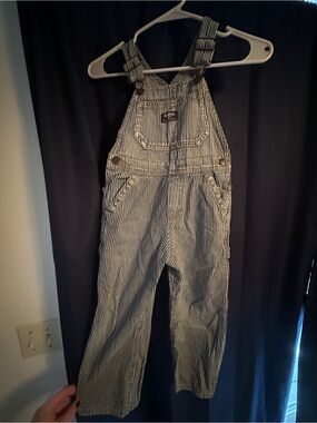 Oshkosh B’Gosh toddler overalls navy/white